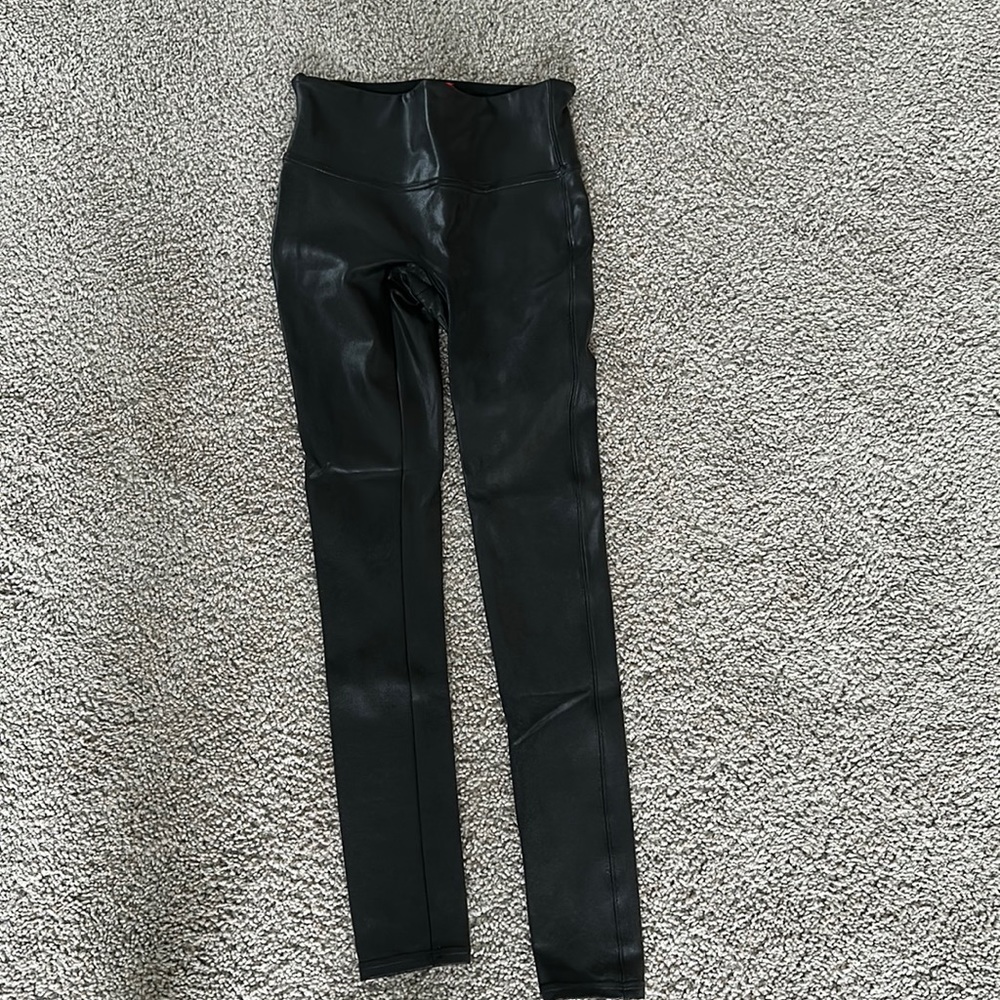 Spanx black leather leggings size small